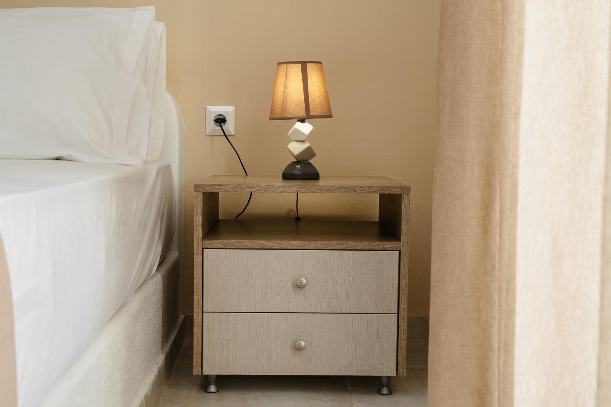 Evripus Suites Kastrákion Εξωτερικό φωτογραφία